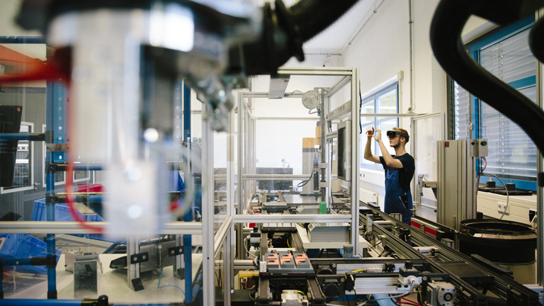 Factory 4.0 Is Transforming the Traditional Manufacturing Model